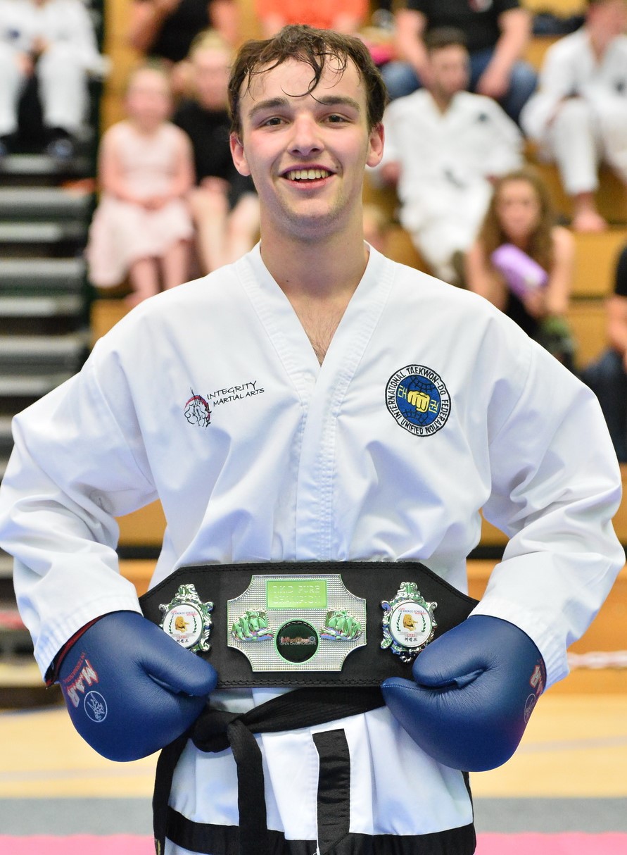 Ryan Simpson, Integrity Martial Arts